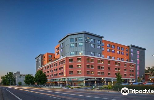 Cal Young Hotel | Hyatt Place Eugene/Oakway Center