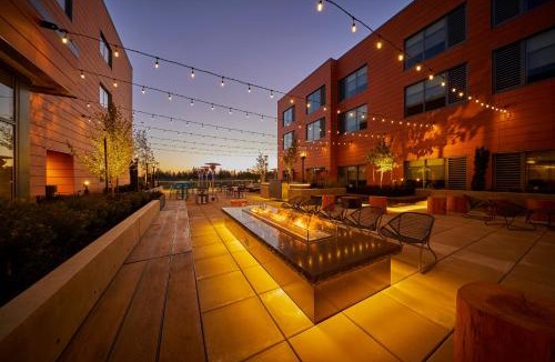 Cal Young Hotel | Hyatt Place Eugene/Oakway Center