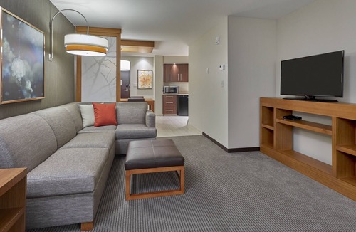 Cal Young Hotel | Hyatt Place Eugene/Oakway Center