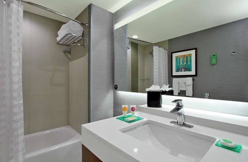 Barker Hotel | Hyatt Place Houston/Katy