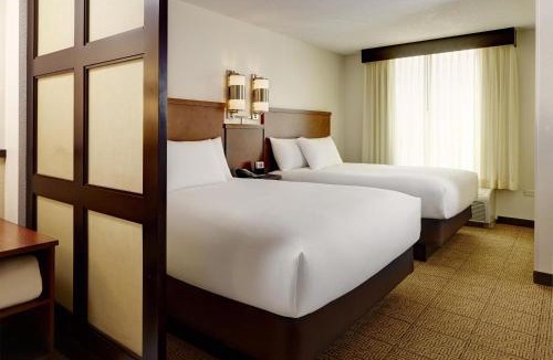 Lakes of Forest Hill Hotel | Hyatt Place Memphis Germantown