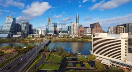 Downtown Austin Hotel | Hyatt Regency Austin