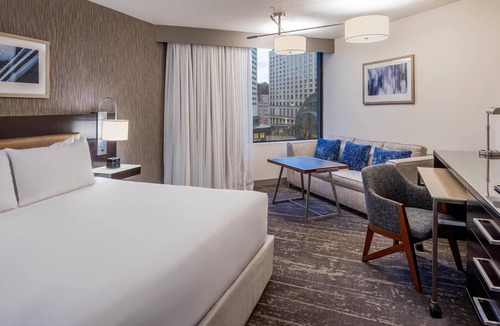 Wholesale District Hotel | Hyatt Regency Indianapolis