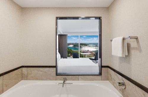 Fallsview Hotel | Hyatt Regency Niagara Falls Fallsview