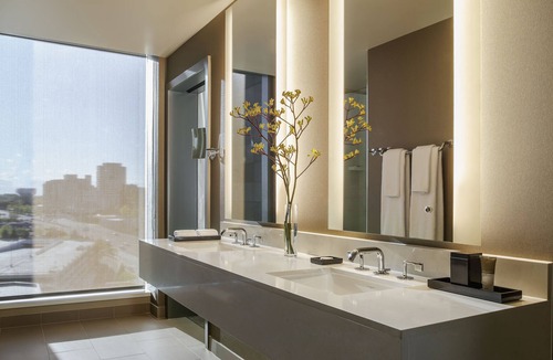 McLean Hotel | Hyatt Regency Tysons Corner Center