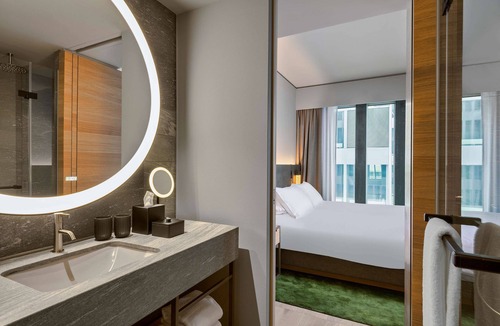 Kloten Hotel | Hyatt Regency Zurich Airport The Circle
