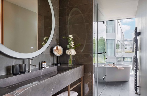 Kloten Hotel | Hyatt Regency Zurich Airport The Circle