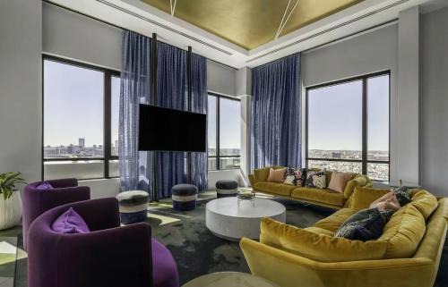 Assembly Square Apartment | Hyatus Designer Residences Somerville