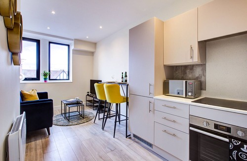 Sutton Apartment | Hybrid Resi - Cheam
