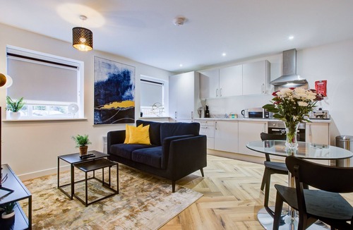 Cricket Green Apartment | Hybrid Resi - Mitcham