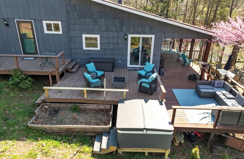 Semora House | Hyco Haven with Hot Tub