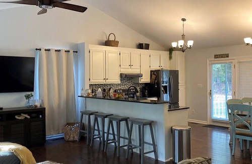 Semora House | Hyco Lake getaway in peaceful Semora with lakefront views and private dock.