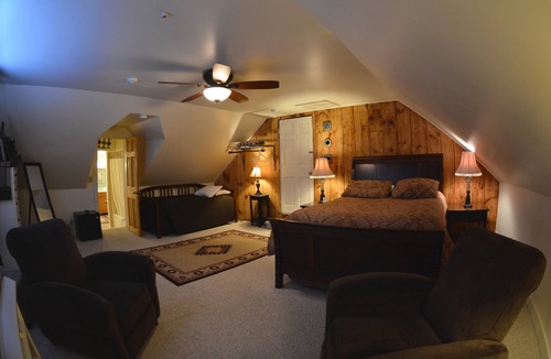 Waitsfield Hotel | Hyde Away Inn