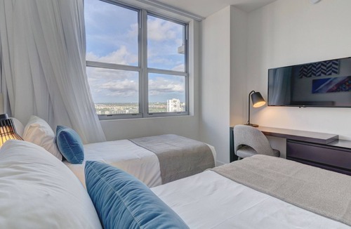 Hallandale Beach Apartment | HYDE BEACH HOUSE DELUXE SUITES - A