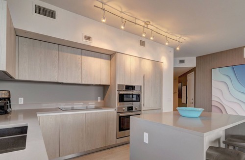 Hallandale Beach Apartment | HYDE BEACH HOUSE DELUXE SUITES - A