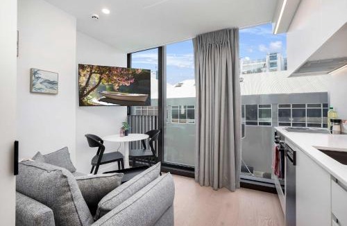 Te Aro Apartment | Hyde Lane APT - Walk to Shops Cafes Attractions