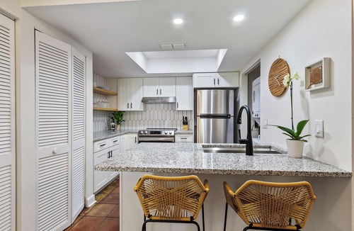SoHo Condo | Hyde Park Condo - 2 b/2 ba - Location, Location, Location