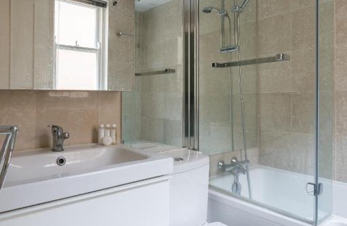 Queen's Gate Apartment | Hyde Park Gate II by Onefinestay