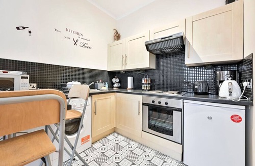 Lancaster Gate Apartment | Hyde Park | Kensington Palace