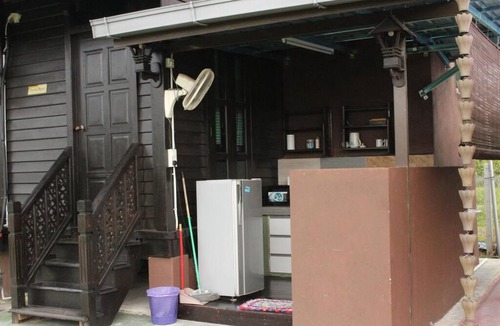 Kampung Kuala Dal House | HYDRANGEA 1 BEDROOM HOUSE