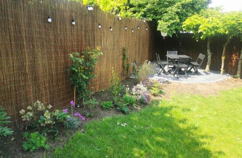 Saint-Laurent-Blangy Apartment | Hydrangea Cottage Arras