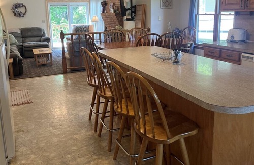 Boydton House | Hydrangea Cottage at Kerr Lake