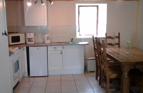 Saint-Connec Cottage | Hydrangea gite Le Cosquer St Connec