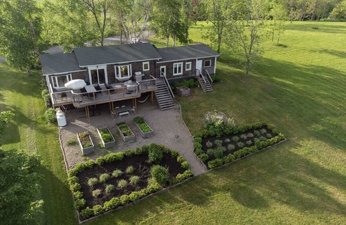 Adolphustown House | Hydrangea Hideaway - Architecturally Designed