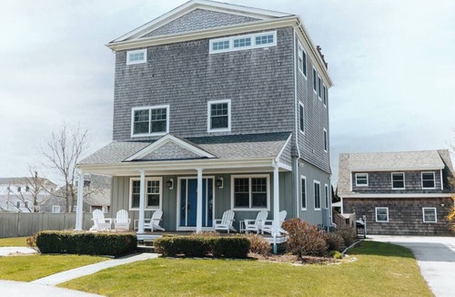 Easton's Point House | Hydrangea House