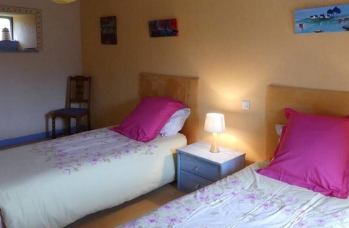 Pedernec House | Hydrangeas ------