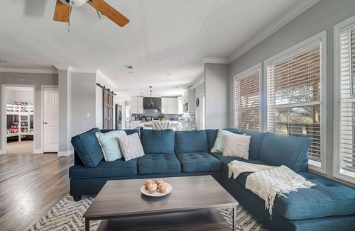 Hye House | Hye Life in the Hill Country!
