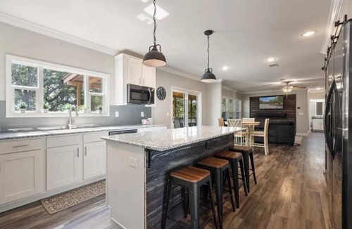 Hye House | Hye Life in the Hill Country!