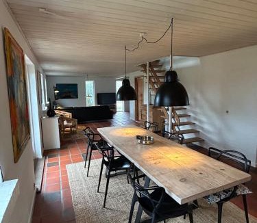 Horning Villa | Hyggelig 2 plans villa i Hørning