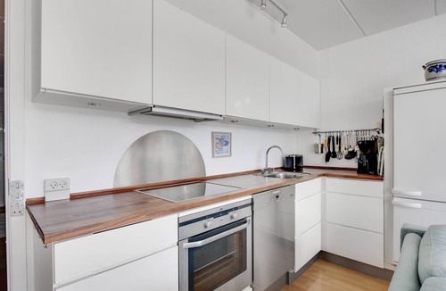 Frederiksberg C Apartment | Hyggelig Apartment with a Balcony in Fancy Frederiksberg