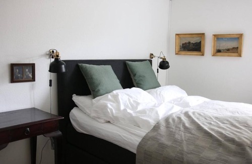 Naesby Condo | Hyggelig Landejendom kun 10 km fra Odense Centrum