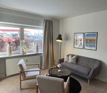 Odense Apartment | Hyggelig lejlighed tæt på centrum og letbanestop