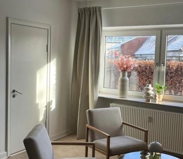 Odense Apartment | Hyggelig lejlighed tæt på centrum og letbanestop