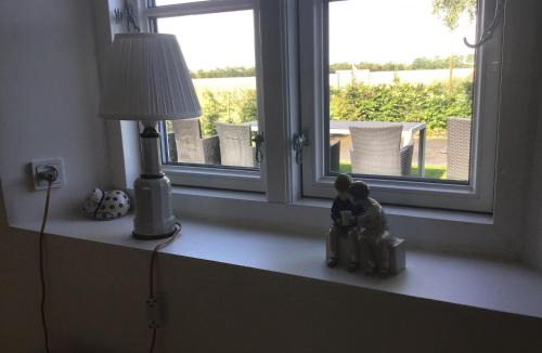 Hals Apartment | Hyggelig nyrenoveret lejlighed på landet - tæt på Hals og strand