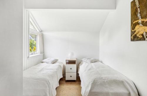 Handrup Strand House | Hyggeligt Ældre Hus Tæt På Ebeltoft