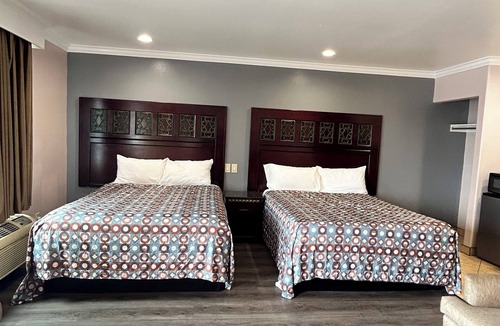La Habra Hotel | HYLAND MOTEL