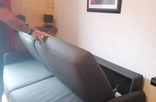 Bagneres-de-Luchon Apartment | HYPER CENTER T2BIS 47 M² 2* ANY COMFORT Wifi PARKING