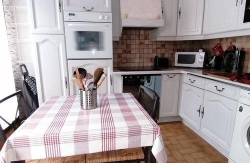 Bagneres-de-Luchon Apartment | HYPER CENTER T2BIS 47 M² 2* ANY COMFORT Wifi PARKING