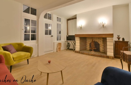 Conches-en-Ouche House | Hyper-center of Conches-en-Ouche