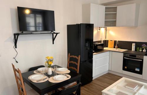 Quartier du chateau Apartment | Hyper Centre Caen T3 Spacious Perfect Location