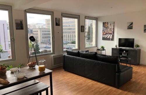 Centre Ancien Apartment | HYPER CENTRE - WIFI FIBRE GRATUIT - JERGWELOH - Le New Yorkais