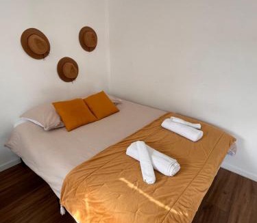 Bethune Apartment | Hypercentre Béthune - 4 pers - Parking privé