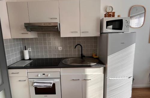 Bethune Apartment | Hypercentre Béthune - 4 pers - Parking privé