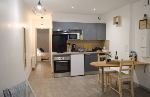 Quartier Saint-Marc - Croix de Pierre - Saint-Nicaise Apartment | Hypercentre/CHU - design and functionality