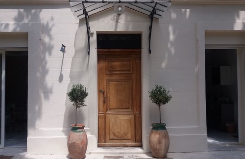 Couronne Urbaine Villa | Hypercentre maison bourgeoise 19th century swimming pool garden, air-conditioning upstairs