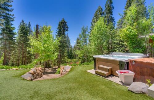 Tahoe Woods Villa | Hyphen 4-bedrooms rental, private beach, filtered view